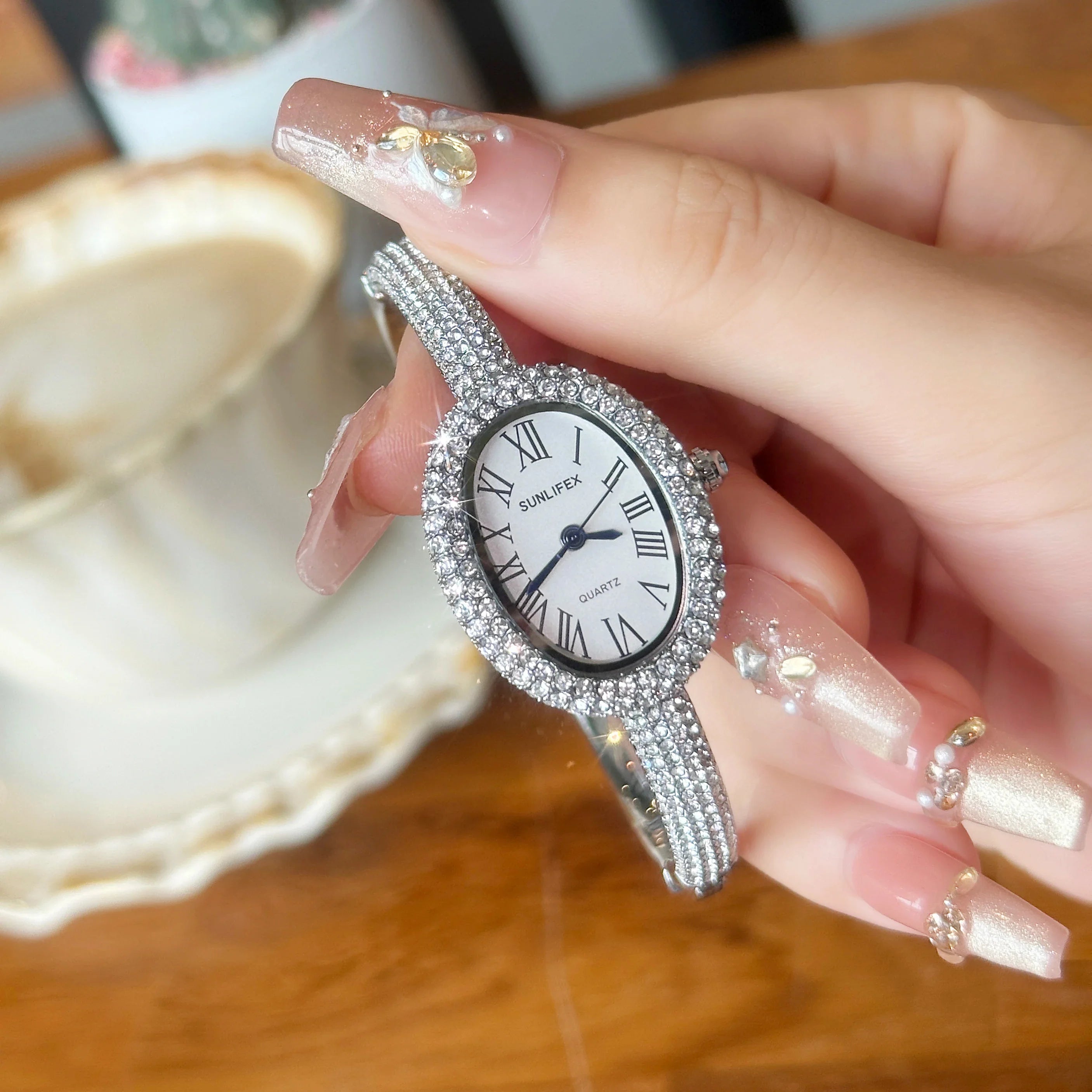 Relógio Elegance Glow