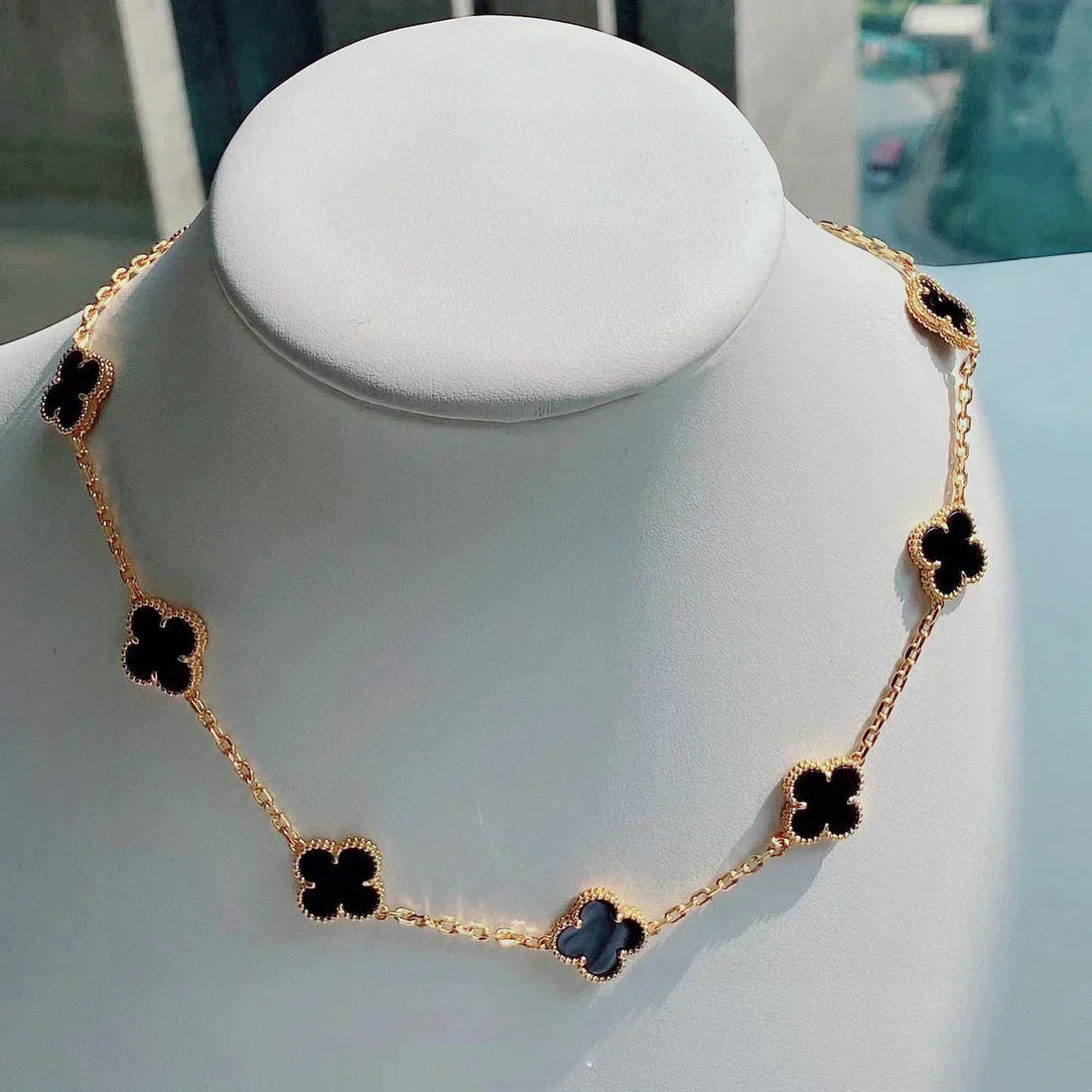 FLORAL CLOVER NECKLACE 10 MOTIFS - BLACK